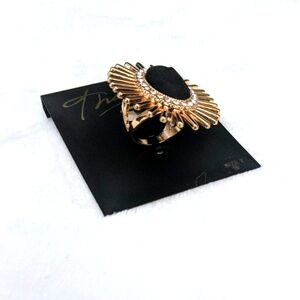 Thalia Sodi Size 7 Gold Ring